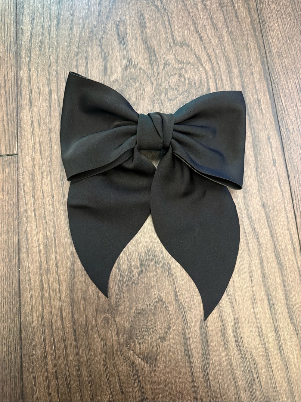 Lovers and friends black hair bow
